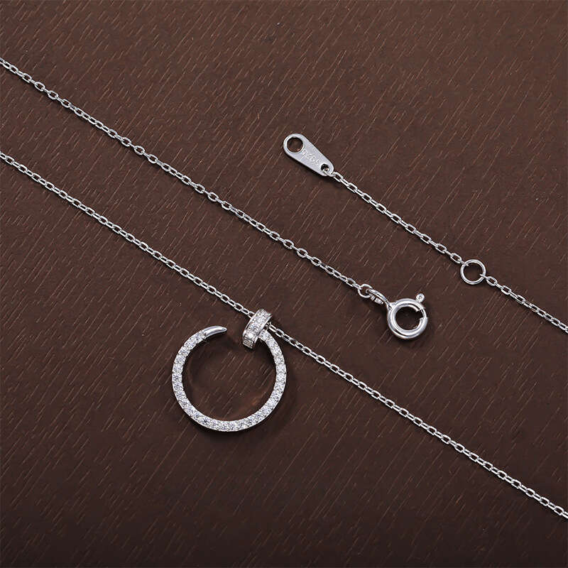 Necklace for Women Jewelry Full Zirconia Sparkling Collarbone Chain Niche High End Internet Celebrity Hot Item Nail Jewelry for Dating and Party