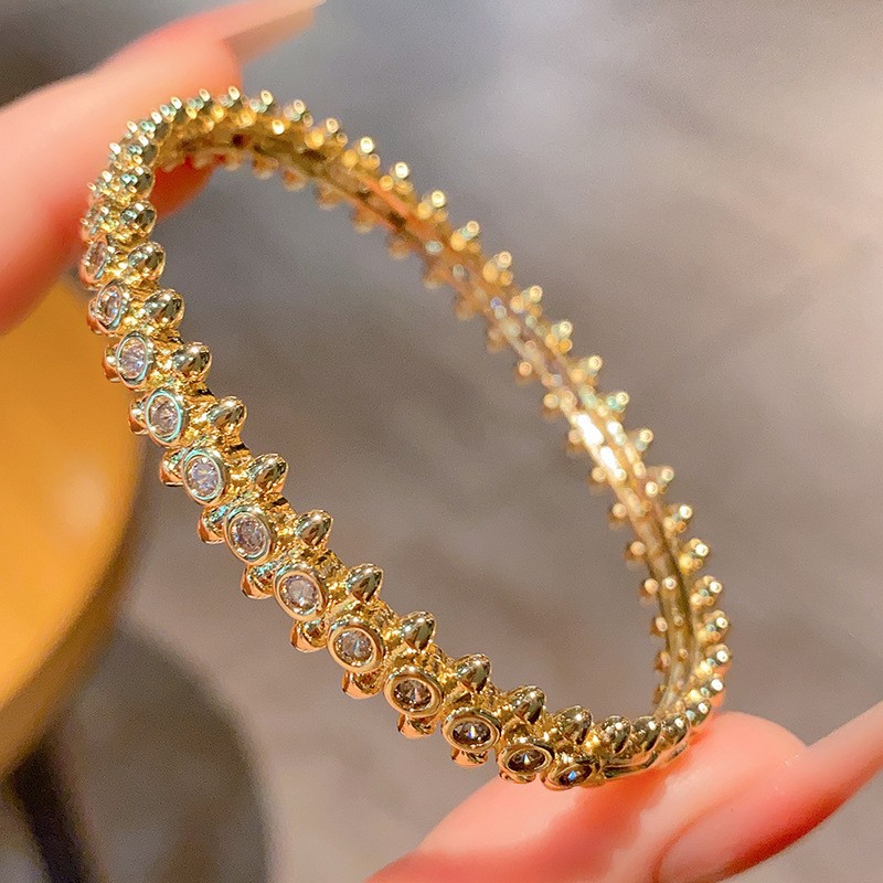European and American Cross-Border Fashion Women's Bracelet Versatile Jewelry Light Luxury Open High-End Full Diamond Wholesale - view 7