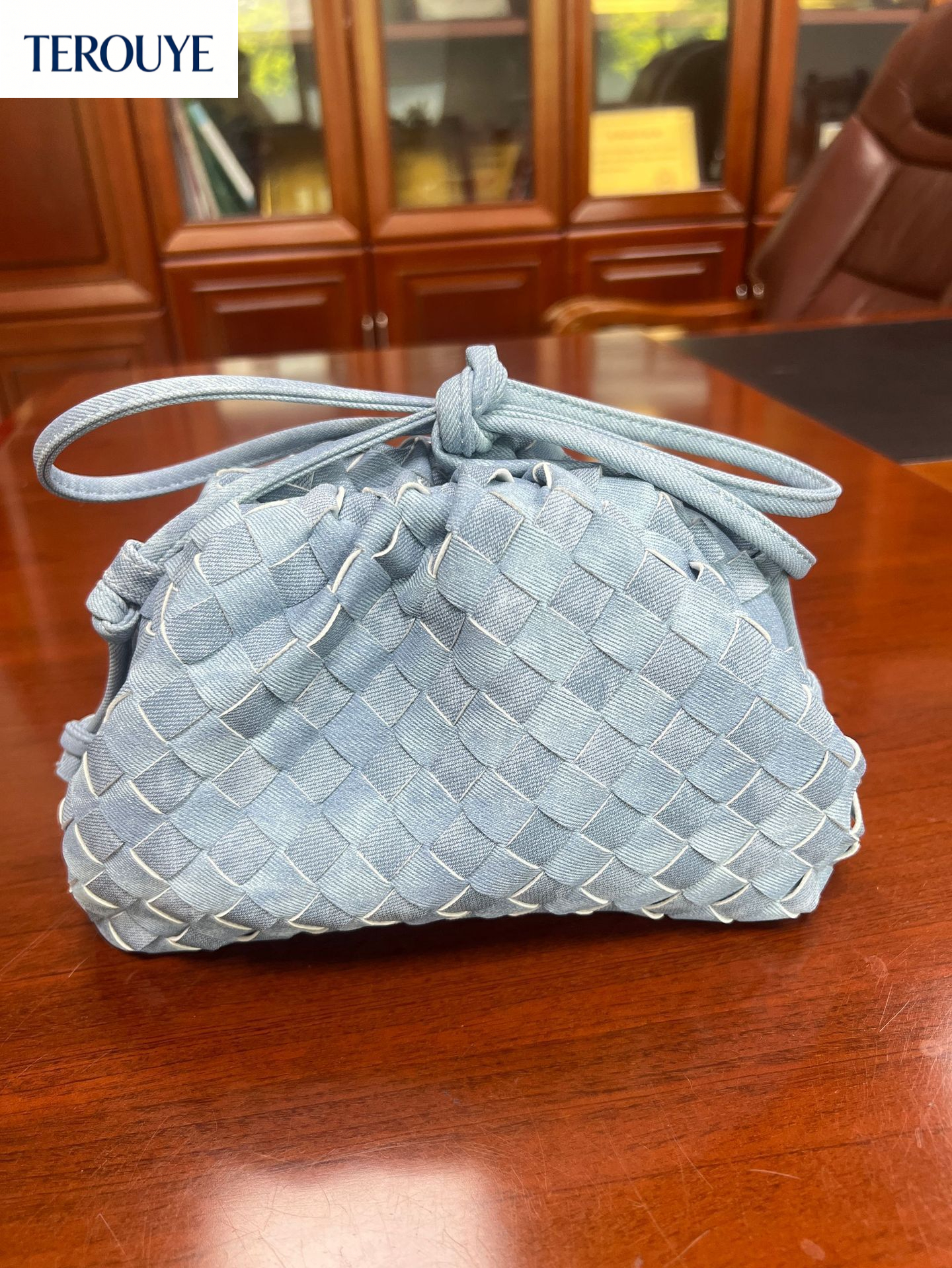 TEROUYE fashion new woven cloud bag French winter fashion style dumpling bag trendy elegant style women's shoulder bag luxury bag