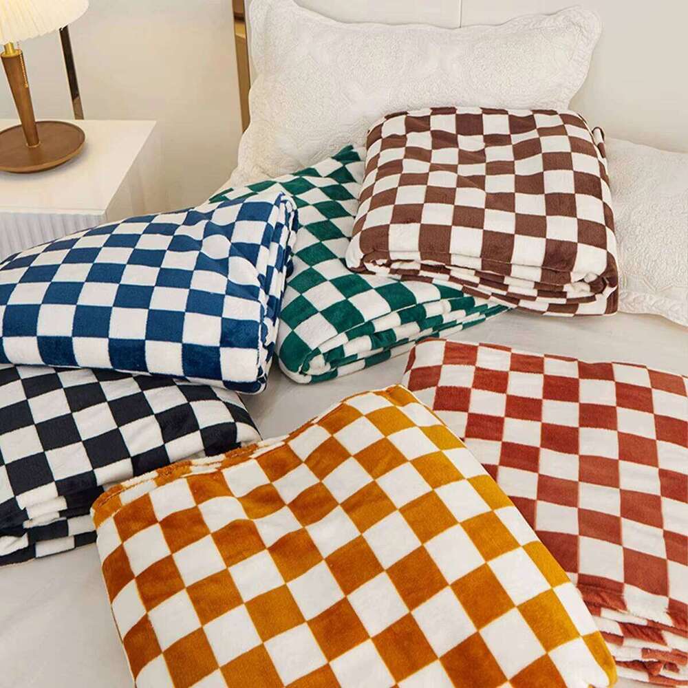 Retro Checkerboard Plaid Flannel Throw Blanket - Super Soft Warm for Office Sofa Bed Gift W260120