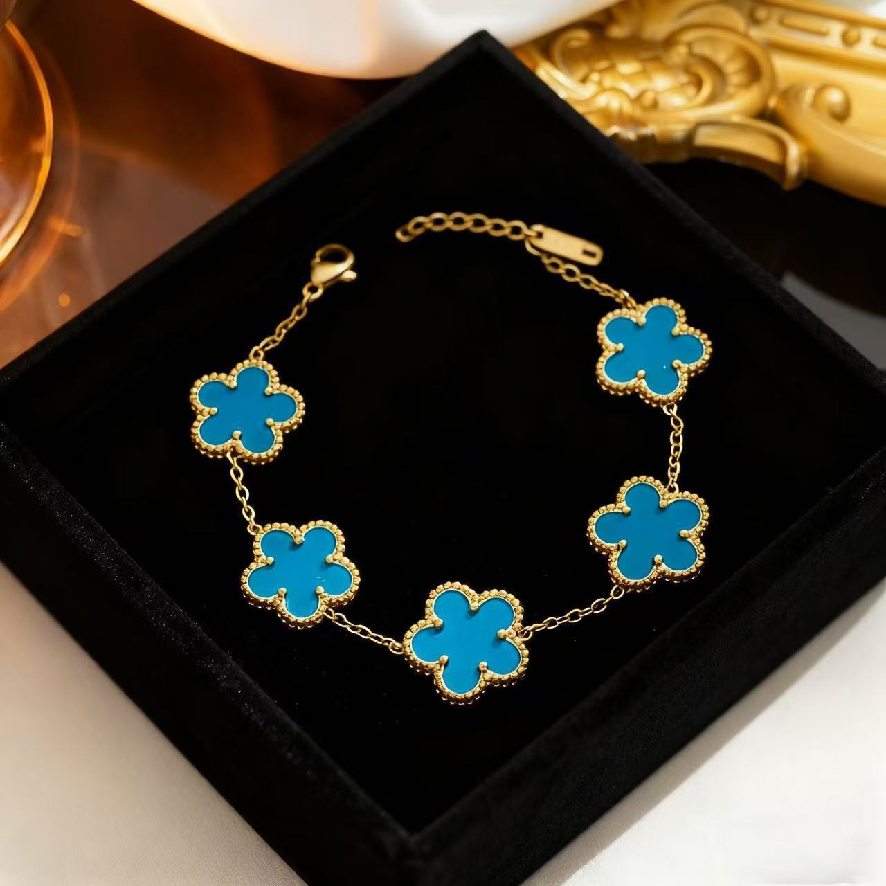 Cross-Border Lucky Five-Leaf Clover Titanium Steel Bracelet Light Luxury High-End Fashion Versatile Non-Fading Jewelry - view 5