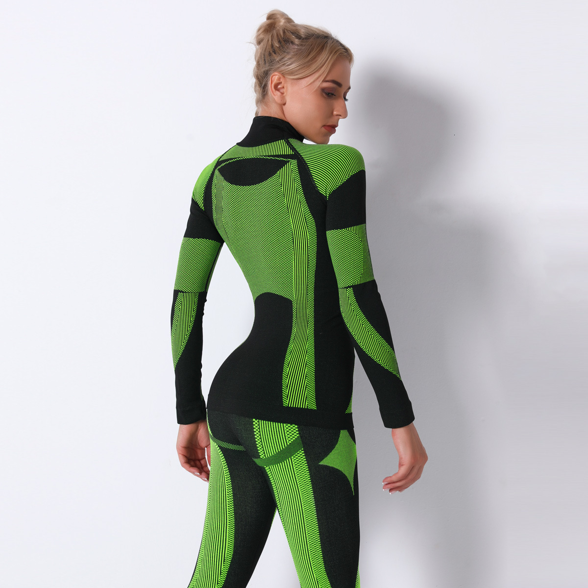 Fashion Letter Wine Turtle Neck Black Long Sleeve Warm Knitted Sweater Pulling Up Christmas Womens Punk Street Clothing 240923