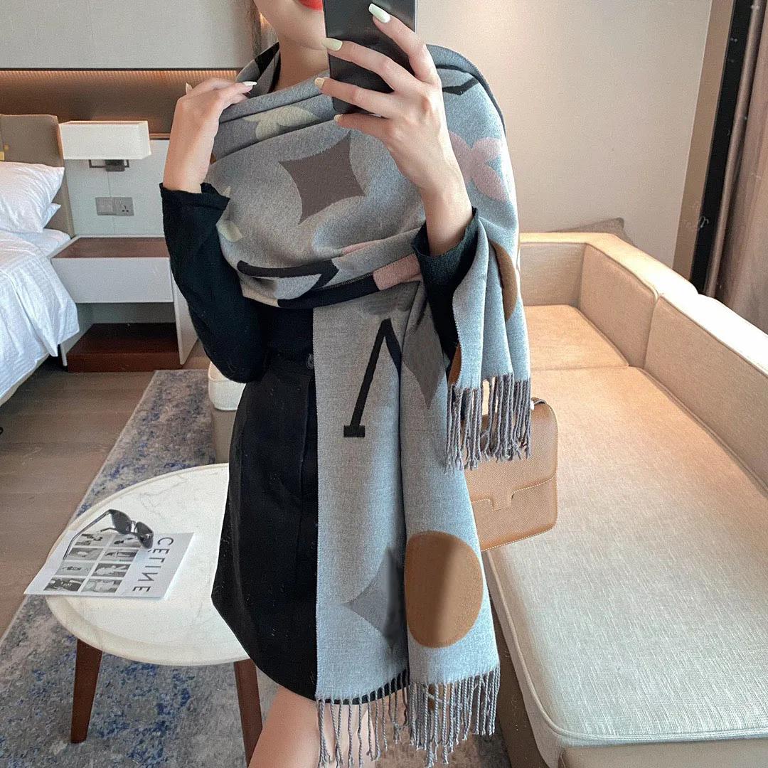 2026 Women scarf Designer cashmere scarf Winter warm long shawl bib double-sided letter fringe scarf classic fashion 16 style AJG2601202