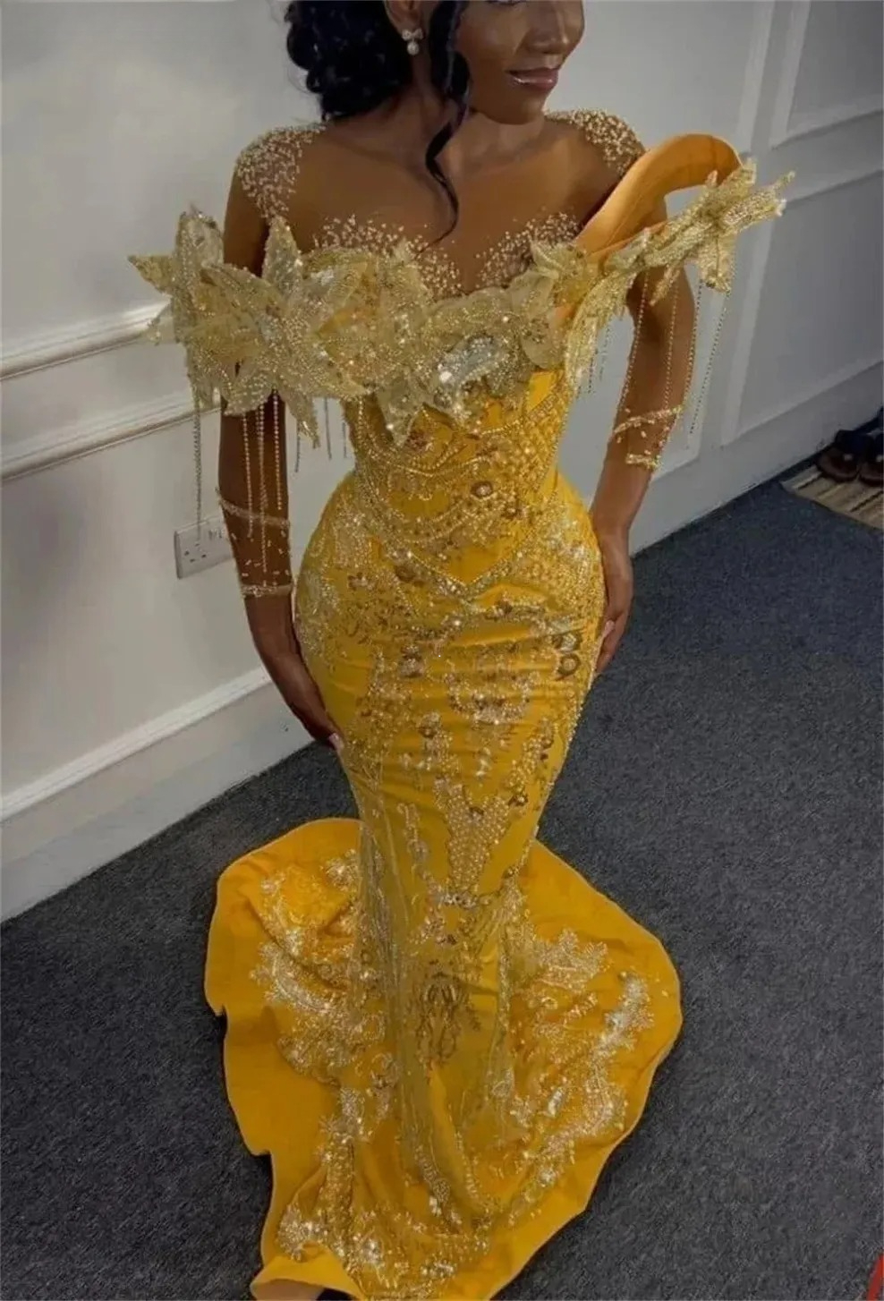 2025 Nigeria Yellow Mermaid Evening Dresses Elegant African Tassel Beaded Crystals Prom Dress Pearls Celebrity Party Gowns Plus Size Customized 1020