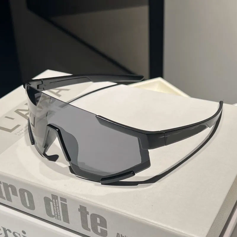 New Fashion INS Style Coated One-piece Large Frame Women's Personality Sunshade Trendy Sunglasses for Women high quality