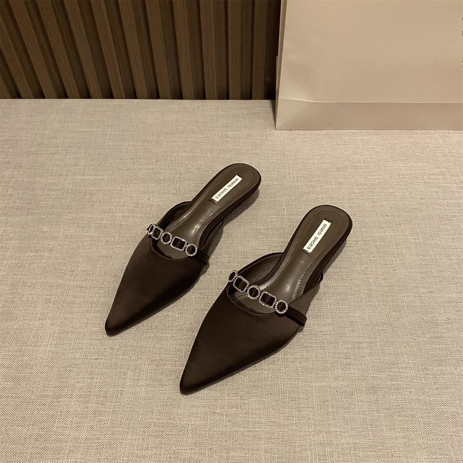 Luxury Slipper 2026 Pointed Toe Mules with Crystal, Low Heel Slip-On Slides for Women, Wide Width Closed-Toe Summer Shoes