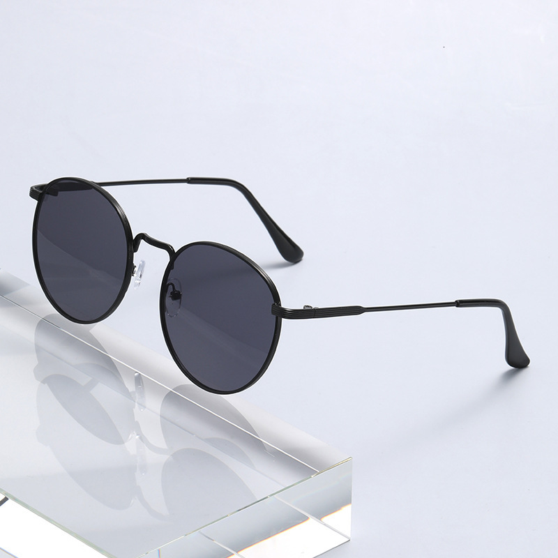 2026 New Korean Fashion Trend Slim Face Round Frame Retro Street Unisex Internet Celebrity Same Style Sunglasses