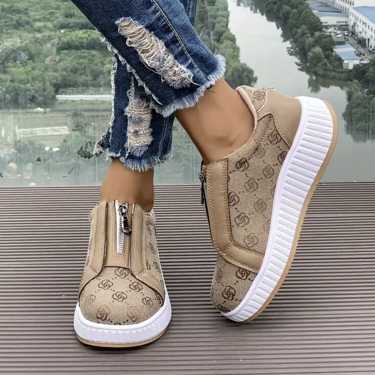 Free shipping 2026 Spring Summer Fashion New Print Design Women Casual Shoes Zipper Style Large Size 36 43 Khaki Black Dark Blue Hot Sale