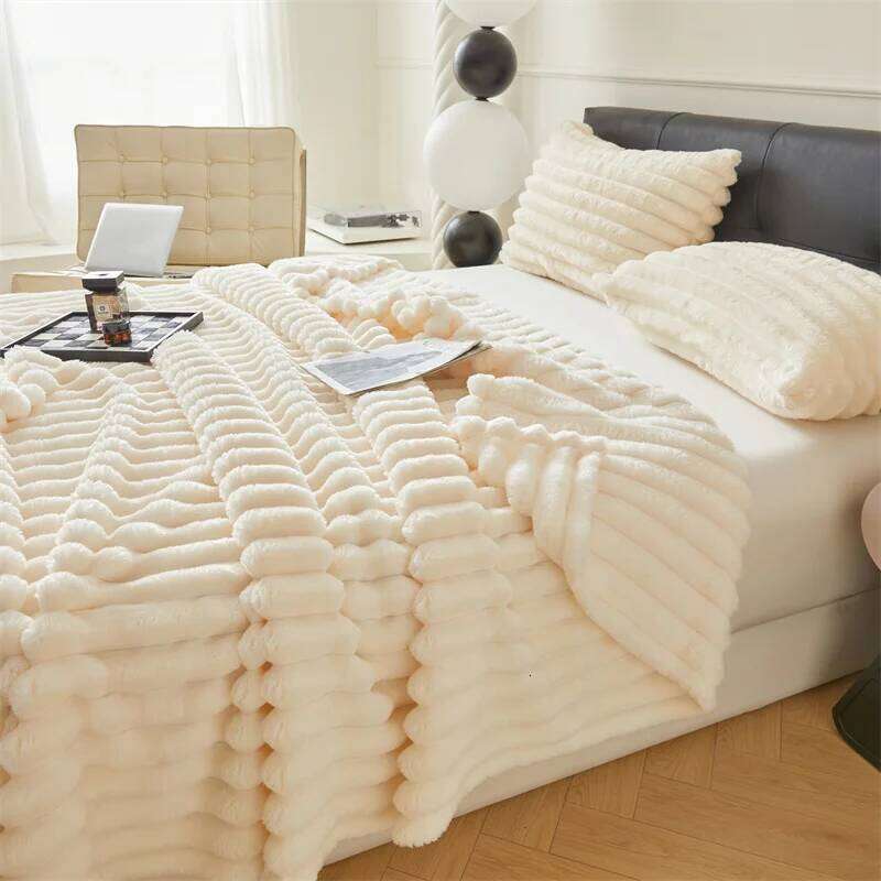 1pc Throw Blanket Bed - 250GSM Soft & Warm Fluffy Blanket, Decorative Striped Blankets for Winter Nap / Sleep W260120