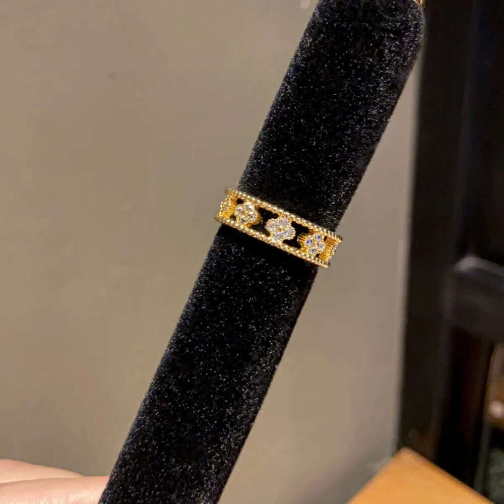 Fine Craftsmanship Kaleidoscope 18k Rose Gold Wide Narrow Version Four-leaf Clover Flower Full of Star Bracelet Designer Jewelry