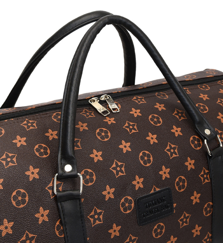 2026s New Print Design Arrival Large Capacity Long Short Trip Travel Bag Fashion High Quality Storage Bag Handheld Gym Bag Brown Unisex Free Shipping