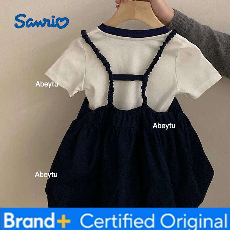 Sanrio 2Pcs cute Short Sleeved Shorts Hello Kitty T-Shirt and Set Kawaii Anime Girl Skirt Clothing Outdoors Festival Gift H260120