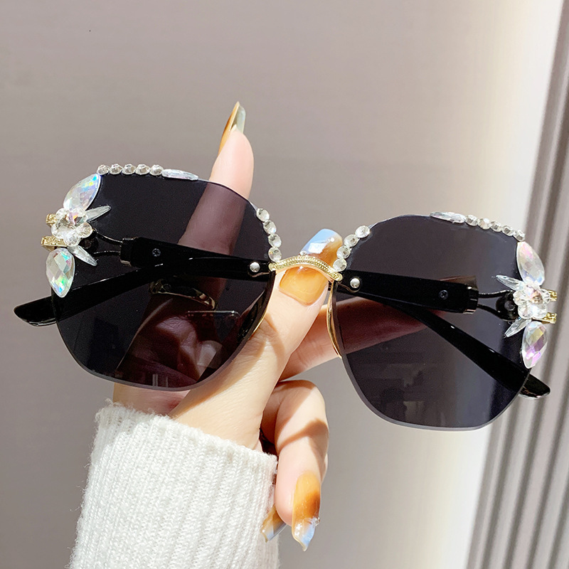 Luxury Brand Designer Sunglasses New Hot-Selling Diamond-Studded Cat Eye Sunglasses For Women, Rimless Gradient UV Protection Trendy Sunglasses