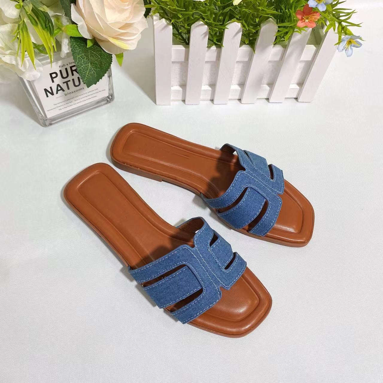 Luxury Beach Slippers 2026 Women's H-shaped Strap Flat Slide Sandals Multi-color Square Toe Casual Summer Slippers Free Shipping