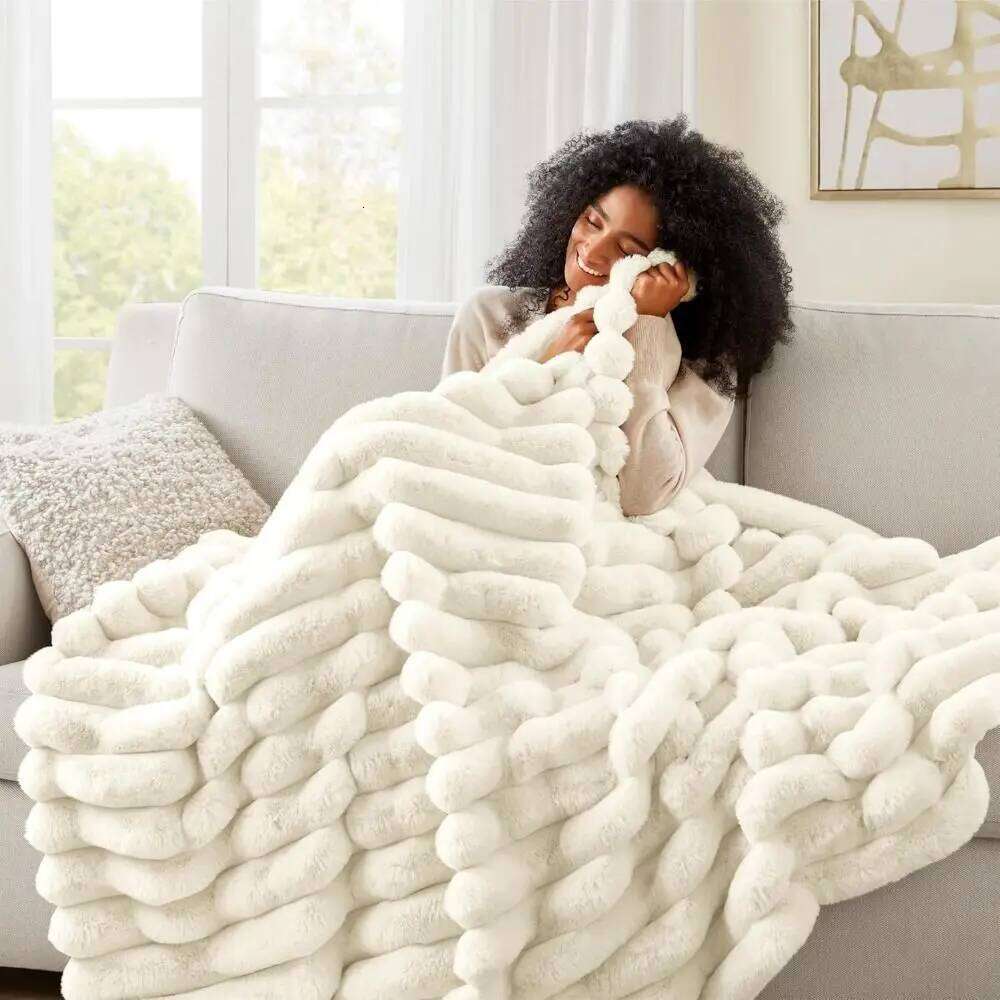 Ultra Soft Faux Rabbit Fur Throw Blanket Warm Plush Striped Blankets Conditioning Quilt Fluffy Throws for Couch Chair Sofa W260120