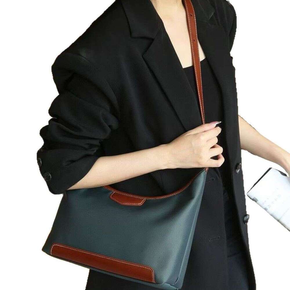 Luxury Shoulder Bags Totes Hobo Nylon Oxford Cloth With Genuine Leather Underarm Single Lightweight Large Capacity Casual Women S Tote Trendy Dumpling