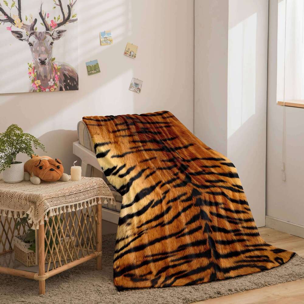 Luxurious Tiger Stripe Fleece Blanket - Soft Skin-Friendly Realistic Print | All-Season Office/Outdoor/Napping & Gift W260120