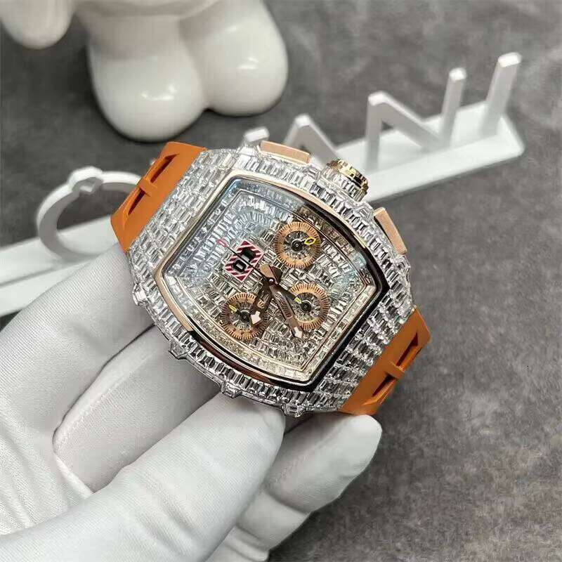 Custom Iced Out Luxury Automatic Mechanical Hip Hop Watch Men's Invisible Setting Baguette Emerald VVS1 Moissanite Watches