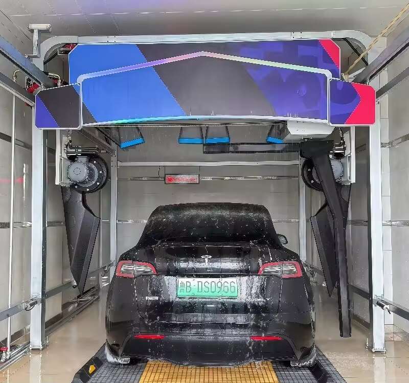 Customize the Latest Mobile Payment Control Multiple Car Washing Modes Fully Automatic Car Wash Machine with Sewage Recovery
