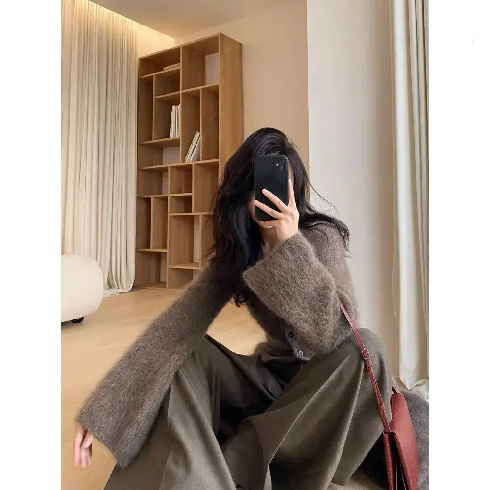 French Retro V-neck Knitted Cardigan Autumn and Winter High-end Soft Waxy Knee Medium and Long Sweater Jacket Womens Trend 260120