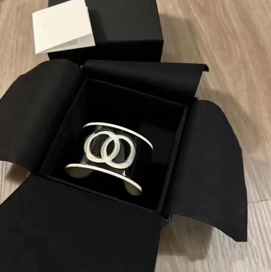 Womens Bangle Acrylic Bracelet Wide Wrist Gift Waterproof and non fading Design Jewelry for Women Luxury Love Black White Wedding Party Love Jewelry