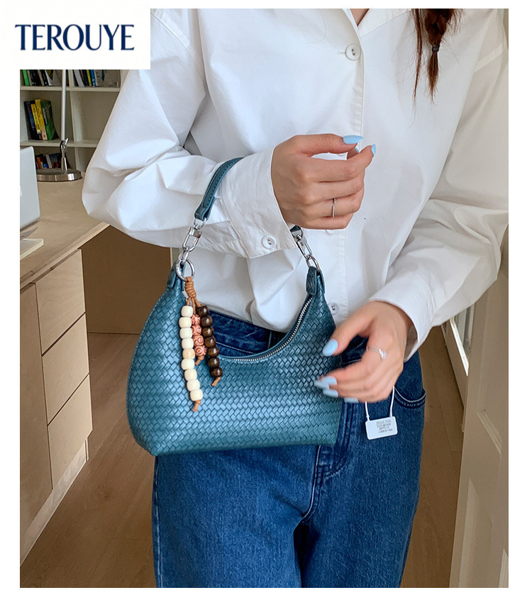 TEROUYE Korean style niche design women s armpit bag Bag autumn and winter new texture woven style handbag retro versatile style luxury Luxury bag