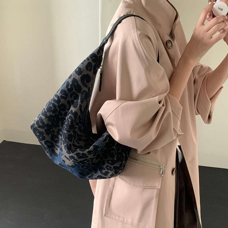 Luxury Shoulder Bags Totes Hobo Black Leopard Print Dumpling New Lazy Casual Denim Soft Niche Commuter Underarm Bag SENYY