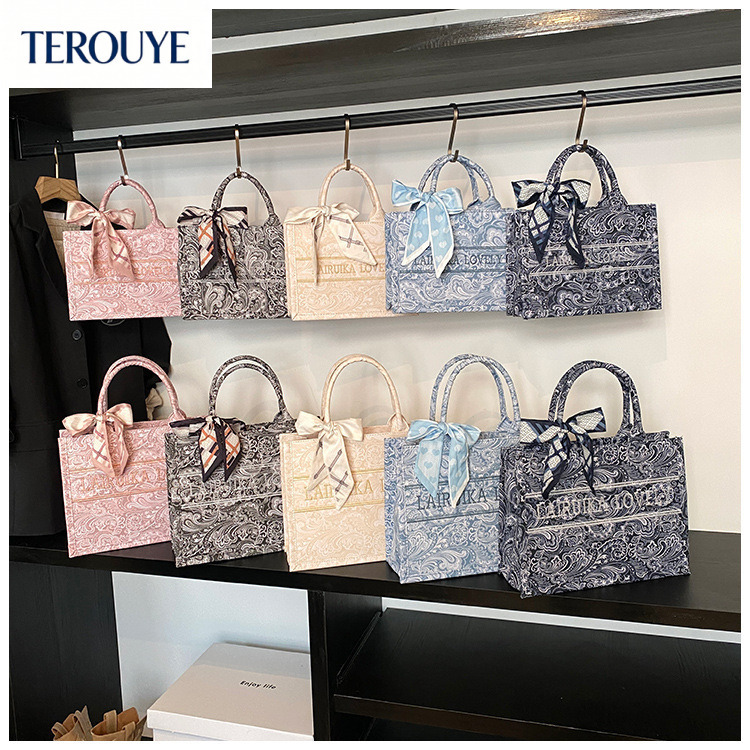TEROUYE French Fashion Printed Handbag Autumn Winter New Large Capacity Retro Luxury Women s Shoulder Bag Simple Texture Underarm Bag Designer Women s