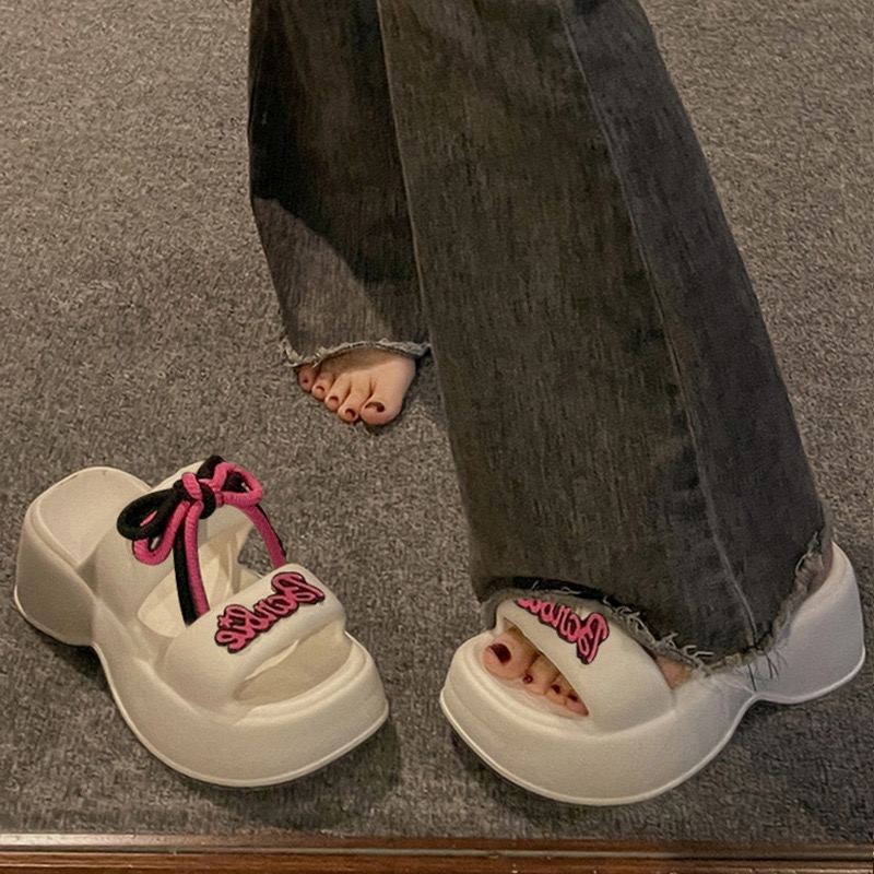 Height Increasing Thick Soled Fashionable Bow Tie Strap One-Piece Slippers For Women'S Outdoor Wear 2026 Summer New Anti Slip Casual Sandals
