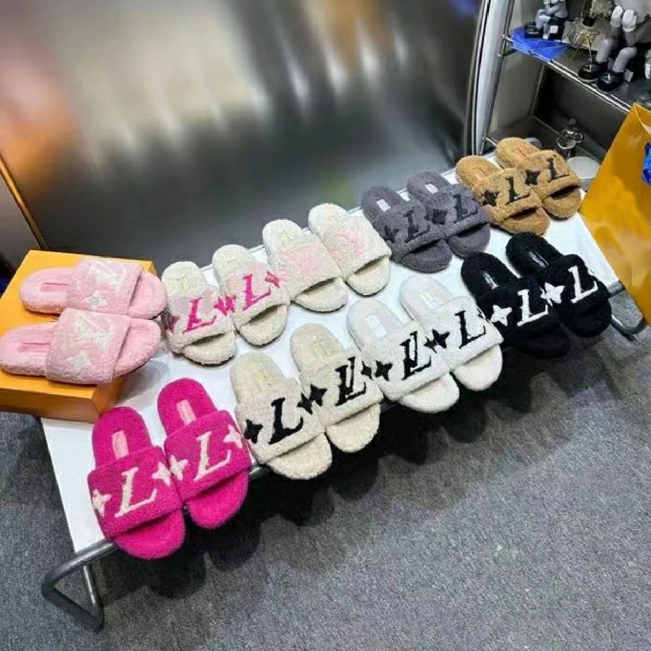 Designer Shoes Hairy Slippers Women'S New Style For Outdoor Wear High-End Feeling Lamb Wool Slippers Fashionable And Versatile Thick Soled Slippers For Women