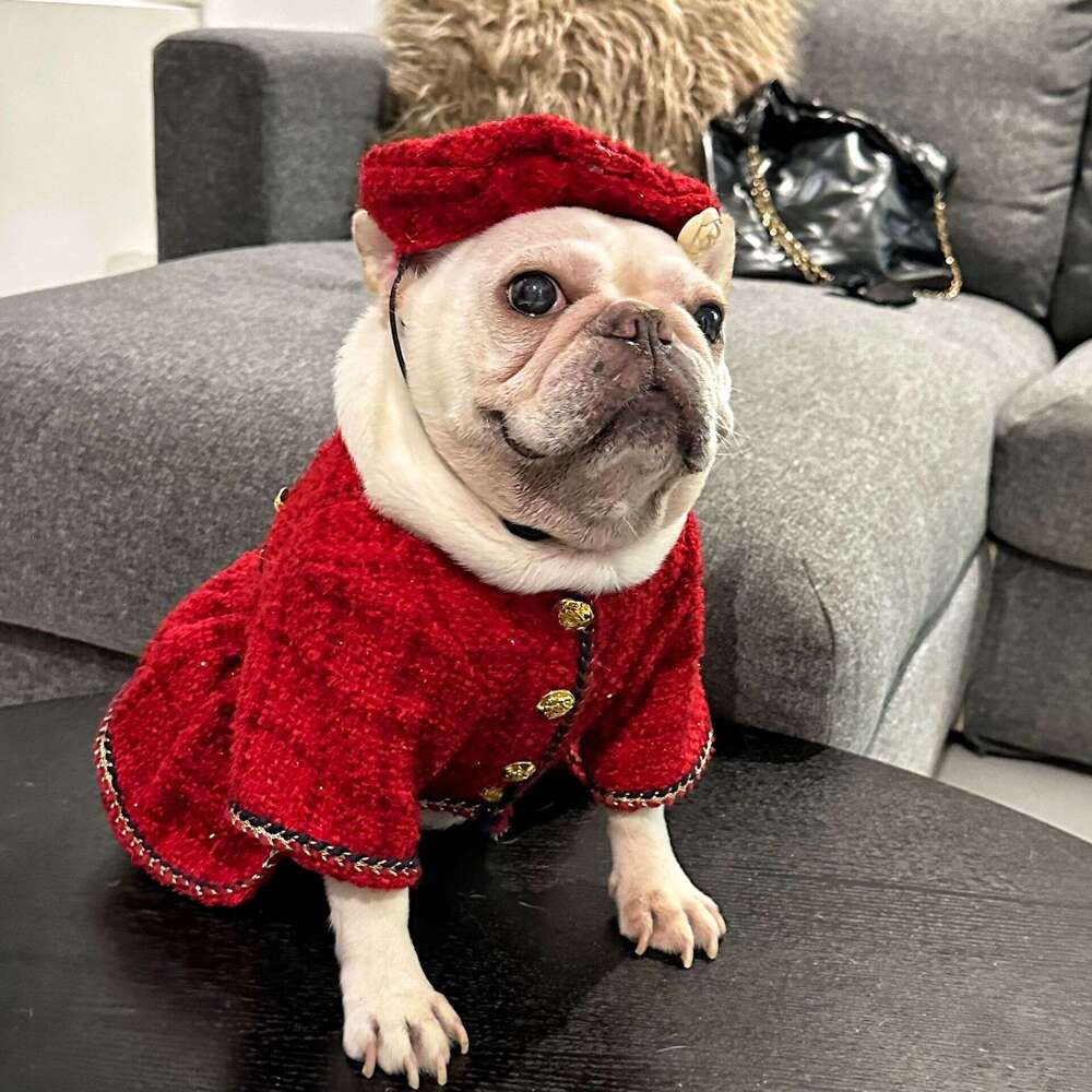 Fragrant clothing for dogs and cats, suitable for winter, New Year, Christmas, and pet clothing