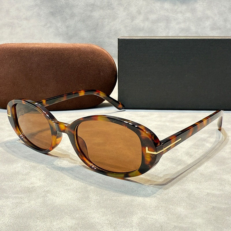 Designer Sunglasses for oval shape Beautiful trendy slim Classic Eyeglasses frame Outdoor Beach Glasses For women