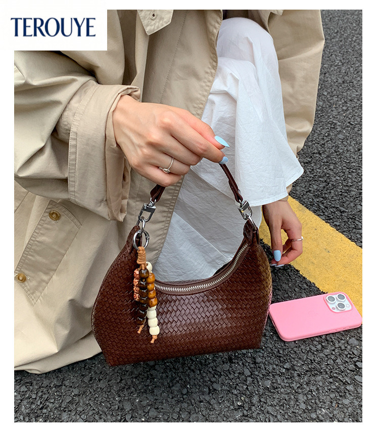 TEROUYE Korean style niche design women s armpit bag Bag autumn and winter new texture woven style handbag retro versatile style luxury Luxury bag