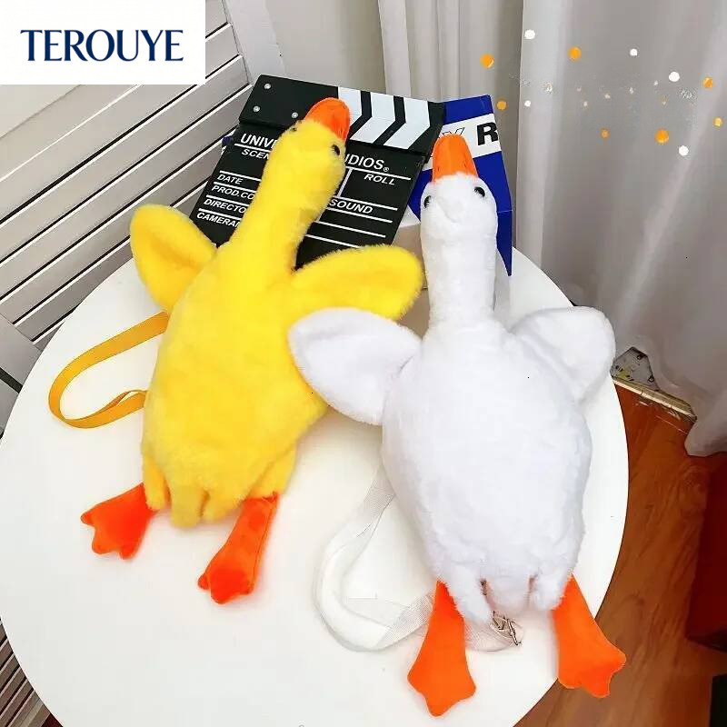 TEROUYE Doll Cartoon Duck Handbag Autumn New Cartoon Cute Women s Shoulder Bag Fashion Trend Versatile Style Luxury bag
