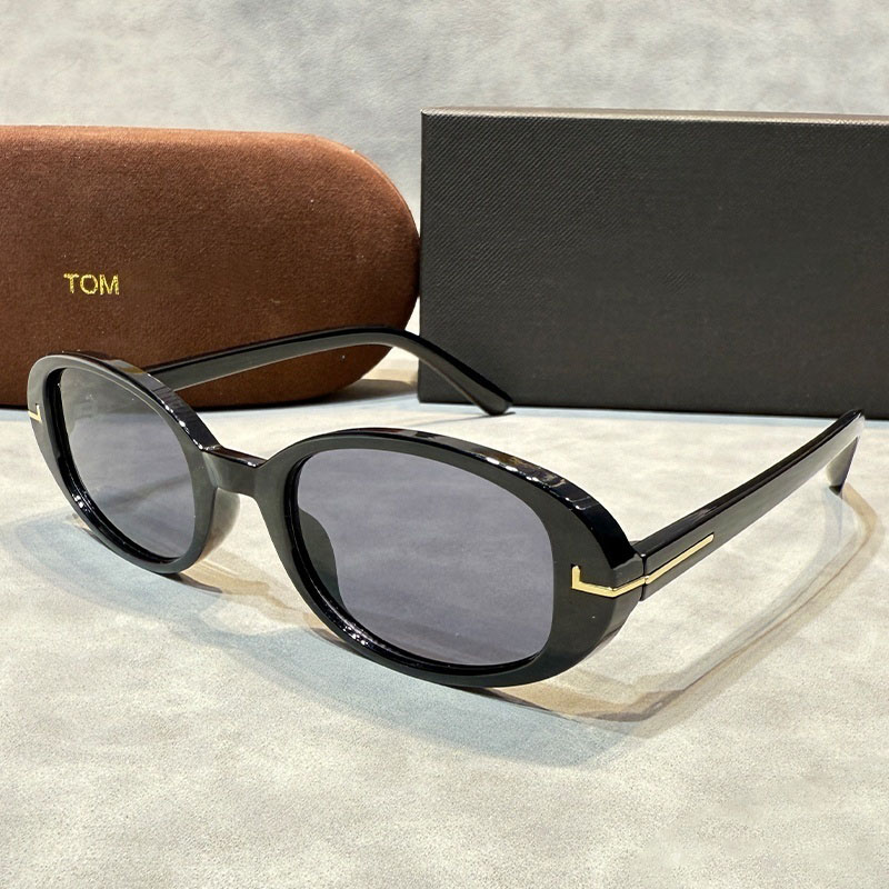 Designer Sunglasses for oval shape Beautiful trendy slim Classic Eyeglasses frame Outdoor Beach Glasses For women