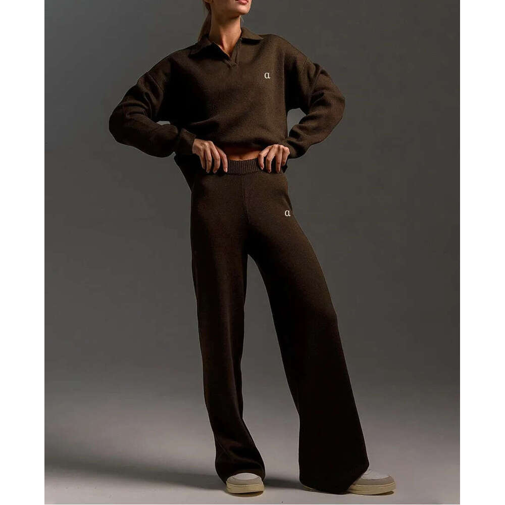 Women's two-piece knitted sportswear autumn and winter collar pullover sweater wide leg pants suitable for yoga gym and casual wear