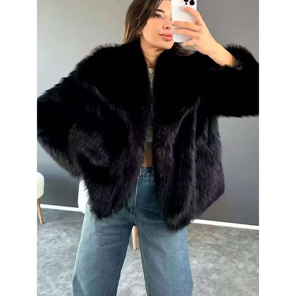 Hh Winter Female St… - image