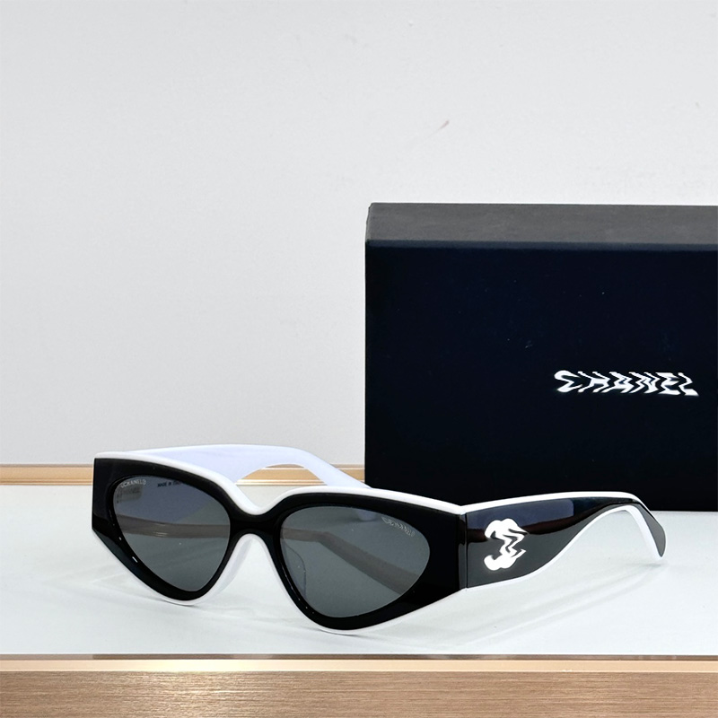 The color is shown in the picture VIP Designer eyewear Luxury sunglasses High-quality glasses