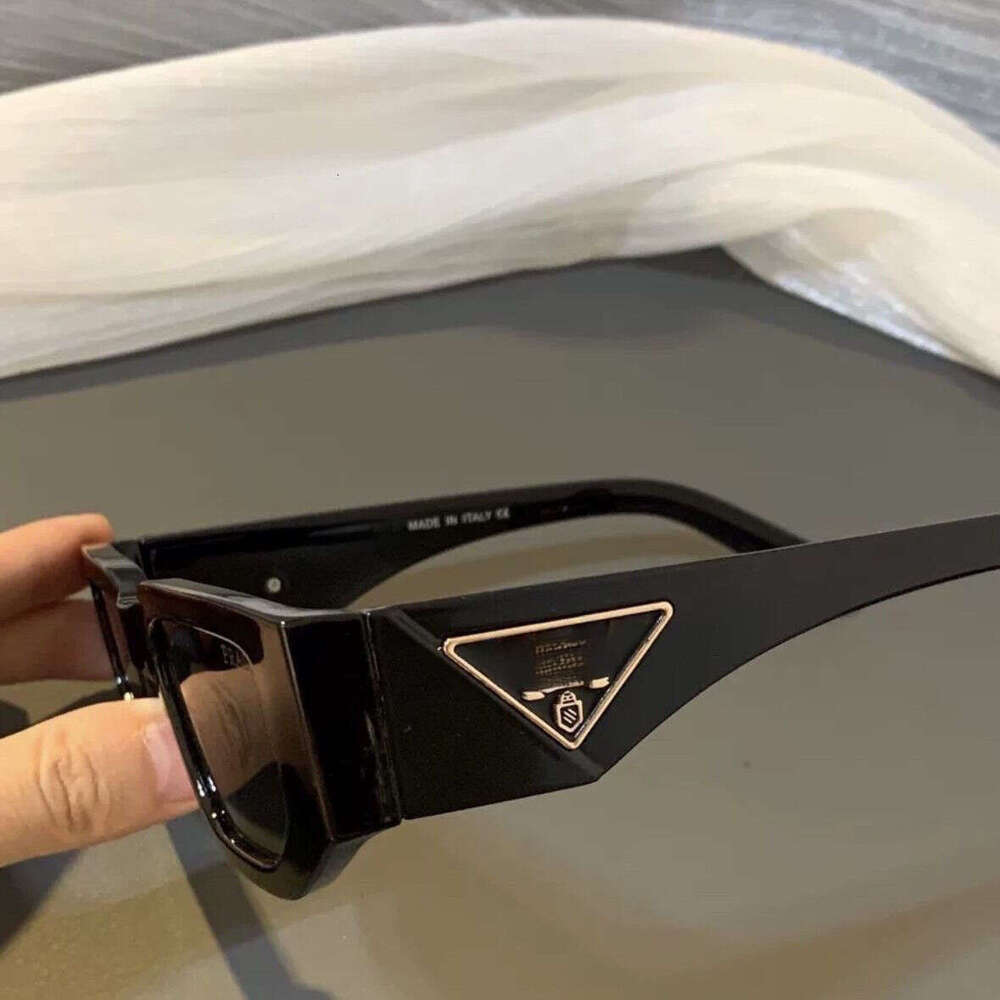 New European And American P Brand Retro Strong Light Ins Fashion Same Style UV Trendy Sunglasses