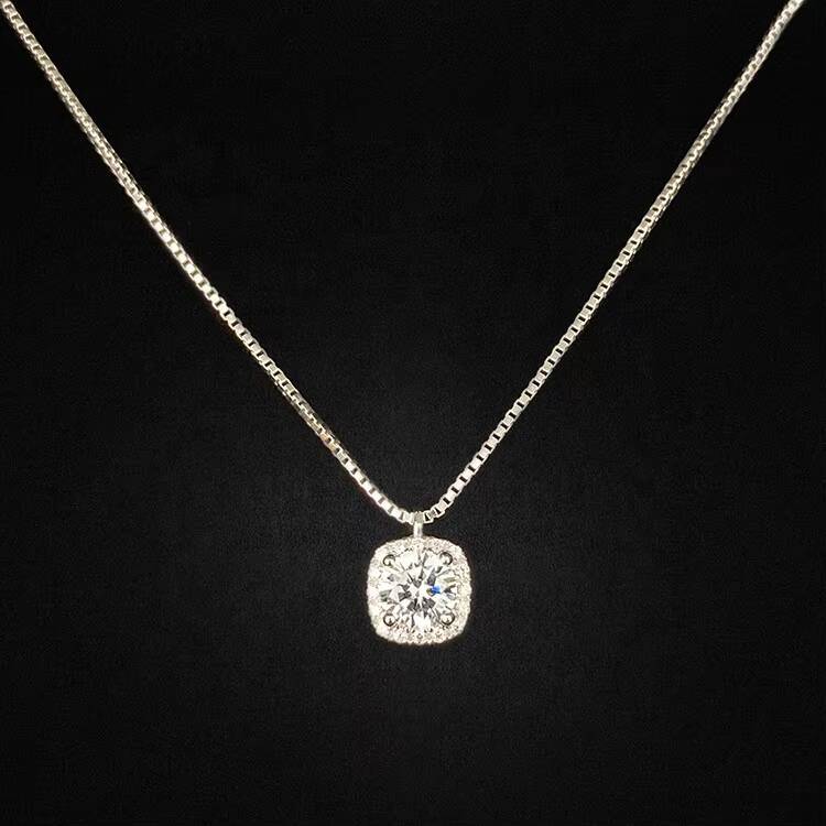 Wholesale Rhodium Plated Fine Jewelry 925 Sterling Silver Dazzling Moissanite Pendant Necklace Box Chain Women