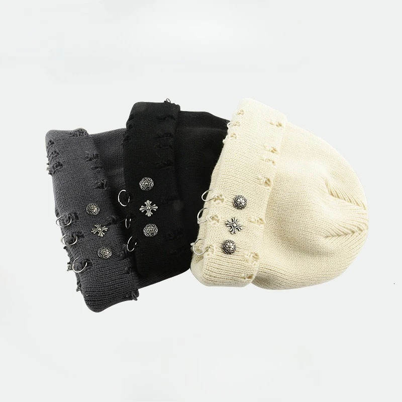 Street hip-hop retro cross ring perforated woolen hat for women yuppie knitted melon skin hat cold hat for men 260119