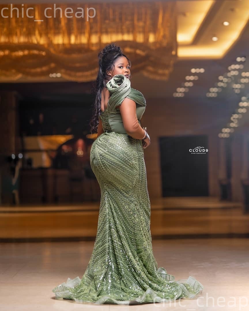 Olive Green Mermaid Plus Size Prom Dresses 2026 Pears Sequined Sheer Neck Evening Formal Party Second Birthday Engagement Gowns Dress For Special Occa