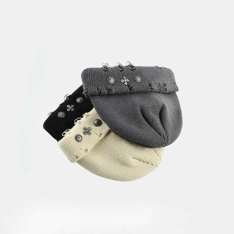 Street hip-hop retro cross ring perforated woolen hat for women yuppie knitted melon skin hat cold hat for men 260119