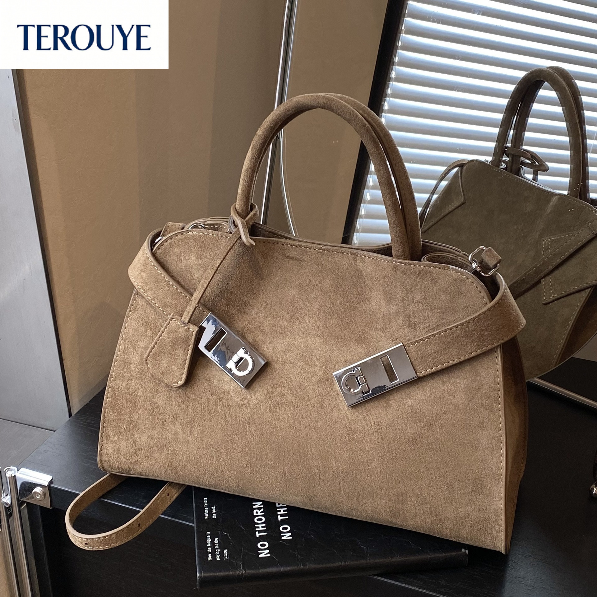 TEROUYE Retro suede women s handbag autumn and winter new fashion large capacity shoulder bag texture motorcycle armpit bag luxury Luxury bag