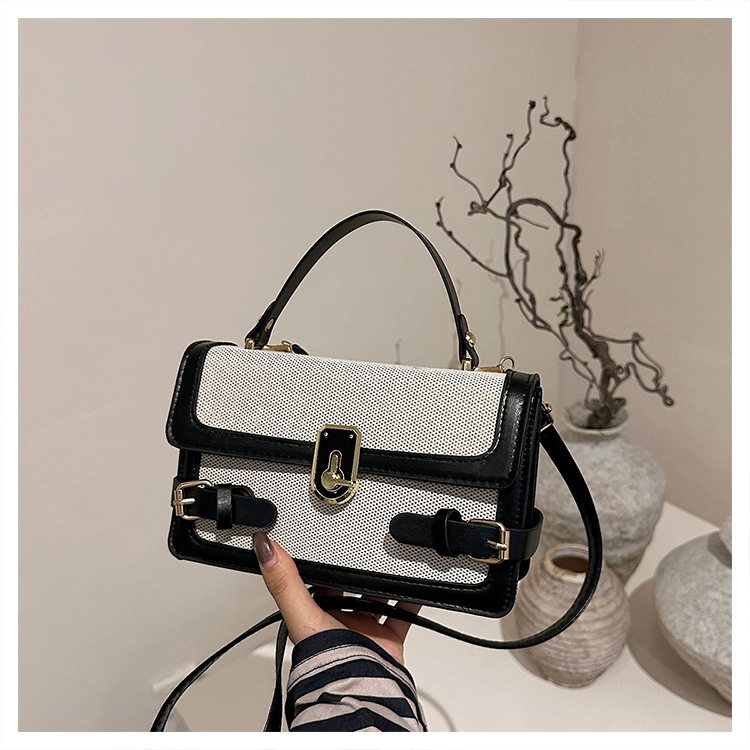 Fashion premium handbag for women, 2025 new model, color-matched patchwork small square bag, casual and simple crossbody bag 251103