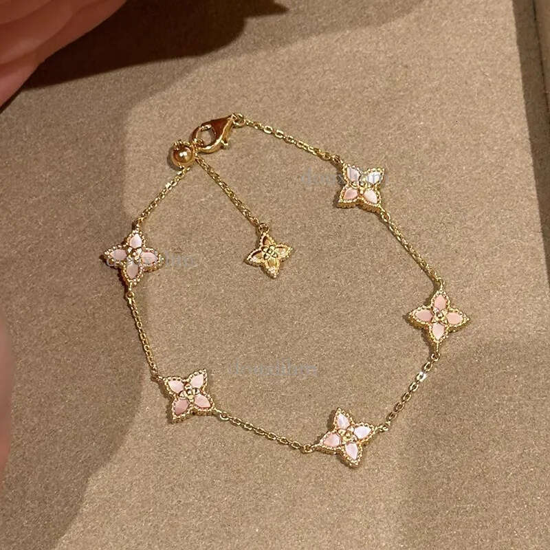 Designer Korean Versatile Charm Beimu Flower Women's Pendant Bracelet Fashion Luxury Jewelry Date Wear Hand Accessories Festival Gift