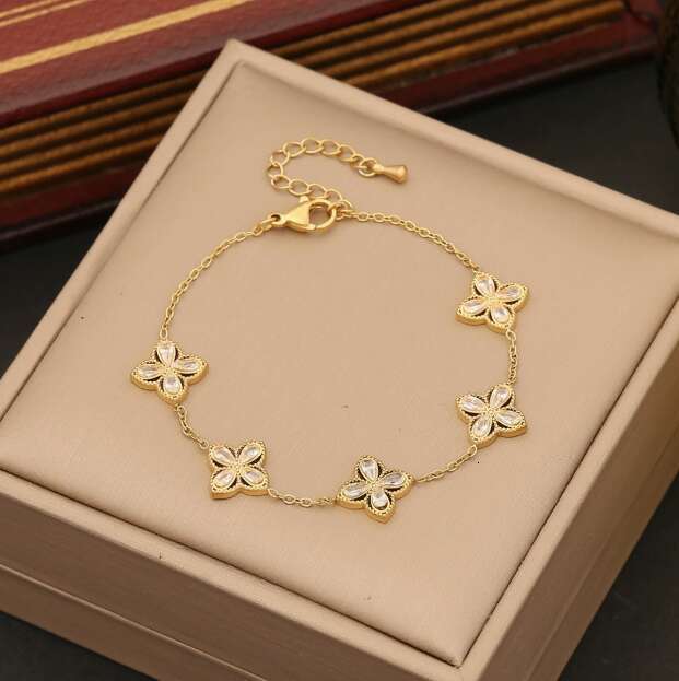 Designer Korean Versatile Charm Beimu Flower Women's Pendant Bracelet Fashion Luxury Jewelry Date Wear Hand Accessories Festival Gift
