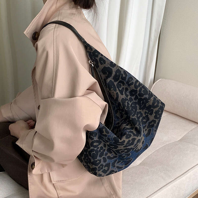Luxury Shoulder Bags Totes Hobo Black Leopard Print Dumpling New Lazy Casual Denim Soft Niche Commuter Underarm Bag SENYY