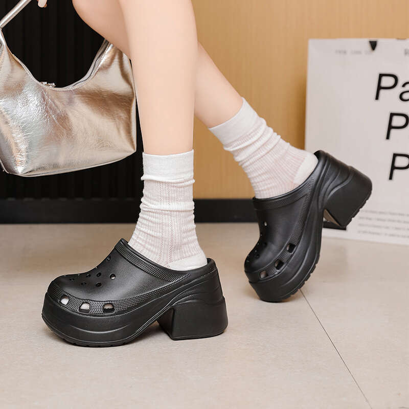 slippers designer women in stock mermaid hole shoes women durable height increasing cushioned beach sandals Outdoor casual slippers with box