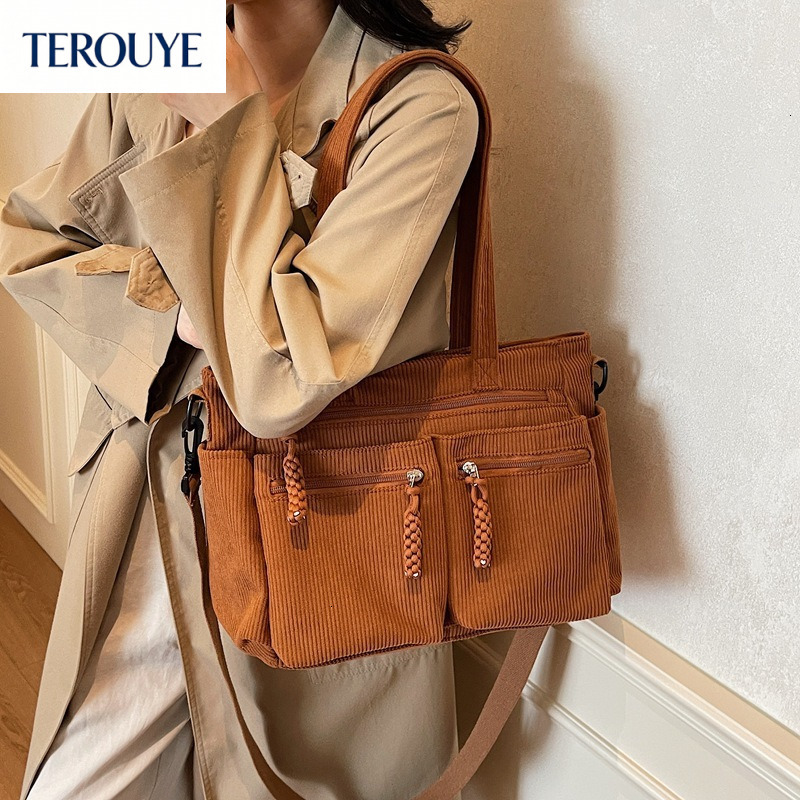 TEROUYE Korean style leisure large capacity women s shoulder bag autumn and winter new fashion corduroy simple handbag versatile Luxury bag